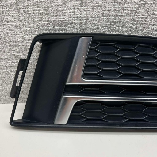 AUDI S4 A4 B9 S-LINE 17-19 grid of a bumper right rear part 8W0807682F