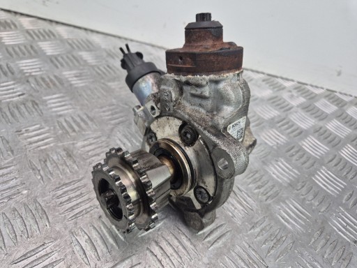 BMW 3 E90 E91 318d pompe d'injection 7797874 N47D20A