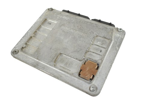 computer control unit VW POLO IV 03D906033F