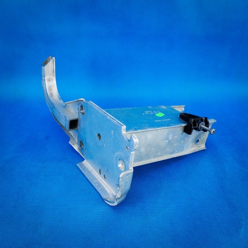 console siders of a bumper right Audi A6 4G A7 4G8 4G0807134F