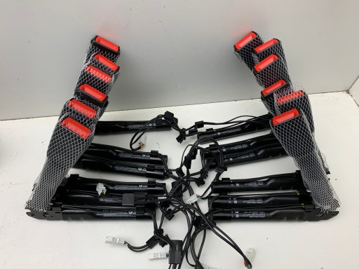 89415684 - BMW F20 F21 F22 F23 натягувач ременя правий новий ORI.