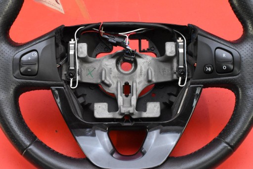 lenkrad SKORZANA MULTIFUNKCYJNA 985103539R RENAULT ZOE 1 und 12-19