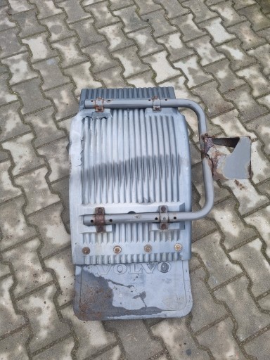 1072190 - КРЕПЛЕНИЕ ЛЕВОЙ КОЛЕСНОЙ АРКИ VOLVO FL 6 00-06 R19.5