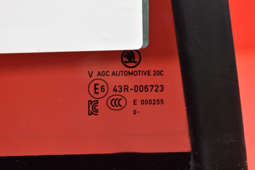 window bodywork right rear part SKODA OCTAVIA 4 IV KOMBI 19-24