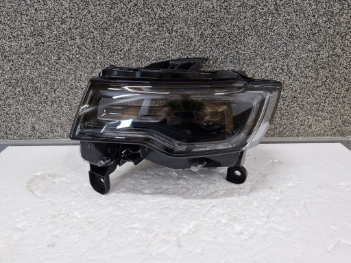 light left Jeep Cherokee WK2 SRT black Bi Xenon Led AFS Skretna