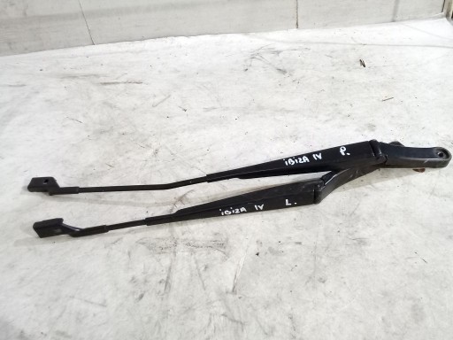 Seat Ibiza IV 4 wiper arms front