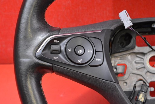 lenkrad leder MULTIFUNKCYJNA 39187901 OPEL CROSSLAND LIFT 20-24