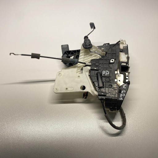lock door right front Mercedes S W221 A2217205835 DOCIAG