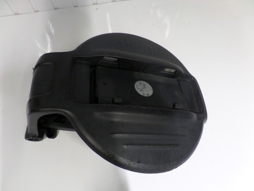 5HF06TRMAJ - JEEP CHEROKEE LIBERTY KJ КРЫШКА КРЕПЛЕНИЯ КОЛЕСА
