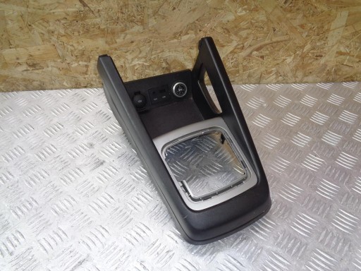 КОРПУС ЖИВЕТ ТУННЕЛЬ AUX KIA CEED И 1 ЛИФТ 09-12