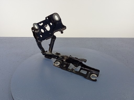 BMW 5 G30 G31 G11 F90 петля капота права 7347408