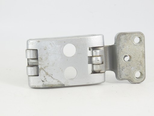 ПЕТЛЯ ЗАДНІХ ДВЕРЕЙ VW CRAFTER 7C0827152A