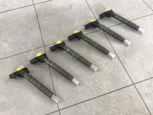 A6420700587 - MERCEDES JEEP 3.0 OM642 ФОРСУНКИ КОМПЛЕКТ УВЕРЕН!