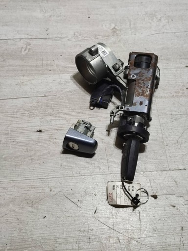 Opel Corsa E 2018 ignition key lock cylinder