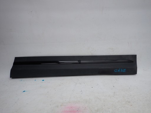 MERCEDES GLA W247 20- moulding door right front