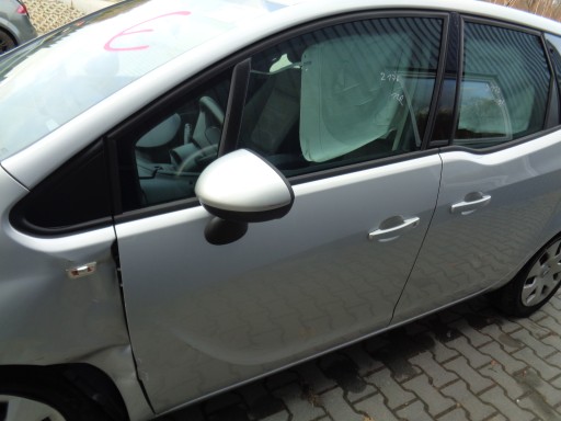 OPEL MERIVA B 10-17r door left front EUROPA Z176