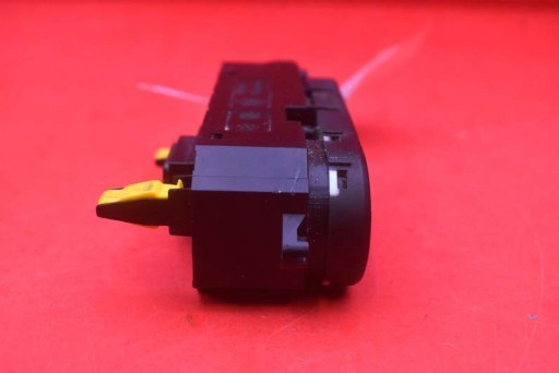 switch KONTROLI TRAKCJI control of the lights 93700-J7030 KIA CEED III 18-20