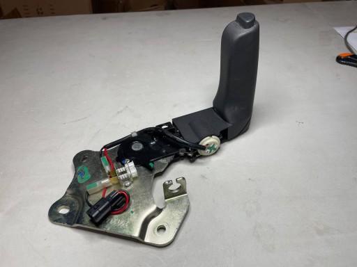 páčka ručnej brzdy RENAULT TWIZY 360108585R originál @A