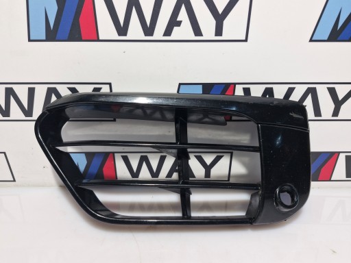 BMW X1 F48 mřížka maska nárazníku levý předek 7383355