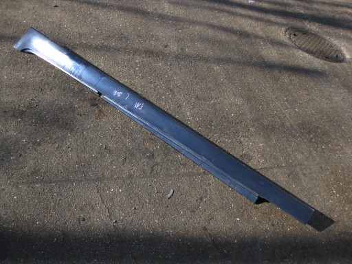BMW F11 2.5 D 14R moulding cap threshold left 7237075