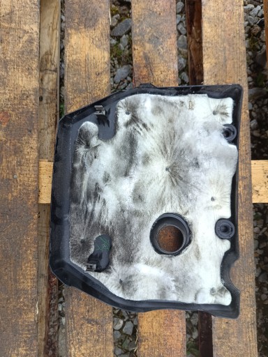 cover cover upper of the engine MAZDA 6 and GG 2.3B L3G6102F1