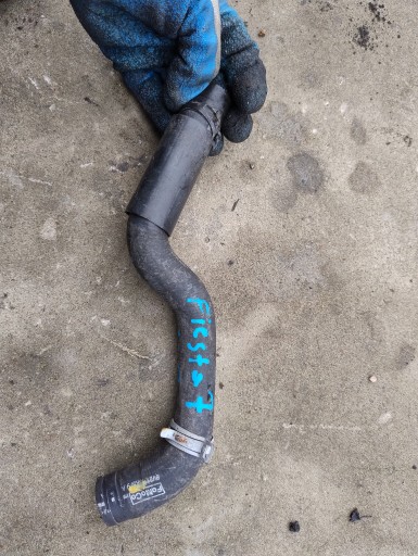 hadice vedení trubka vody FORD FIESTA 8V21-18K579