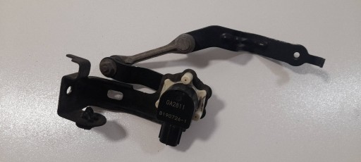 Toyota Corolla E21 Sensor poziomowania hinten B1907261 (CZ136)