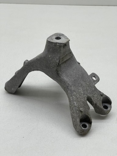 AUDI A6 C7 2.0 TDI Supporto staffa Motore Destro