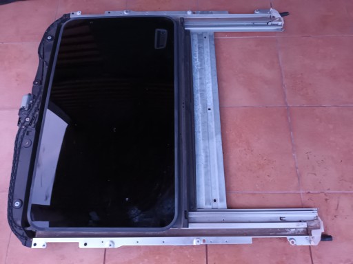 A2047800029 - Люк MERCEDES C Class W204