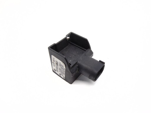 1J0907651A - ДАТЧИК СКОРОСТИ VW GOLF 98-06. ТРАНСПОРТЕР 03 - 06-SKODA OCTAVIA 97-