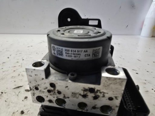 AUDI A3 8V control unit ABS 3Q0614517AA 3Q0907379AA