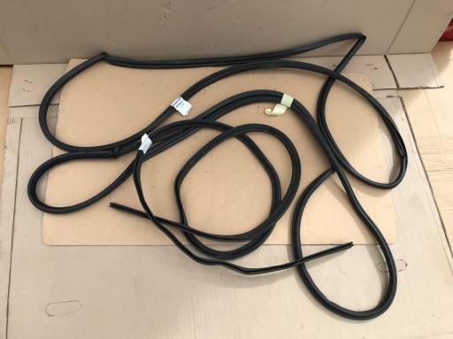 AIXAM CITY УЩІЛЬНЕННЯ ДВЕРІ ПРАВА ЛІВА ЗАДНЯ КРИШКА 18