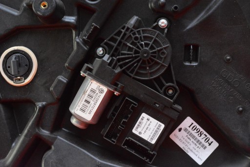 window regulator left front EU 5K1837729N VW GOLF 6 VI 5D HB 08-15