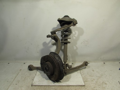 MCPERSON передний правый AUDI A6 C6 2.0 TDI