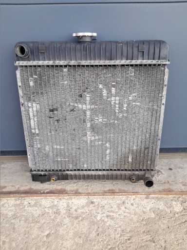 Kühler Wasserkühler MERCEDES W123 1235003803