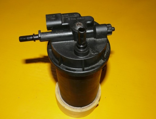 Boîte Filtre Carburant RENAULT MASTER II 2 OPEL MOVANO A 2.5 DCI 8200098730