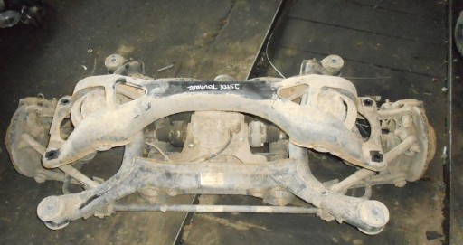 Touareg i 7l 04r балка задней подвески, задний мост
