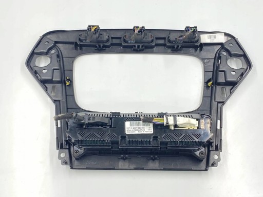 control panel of the air conditioning Ford Mondeo 4 2009 BM2T18C612HC