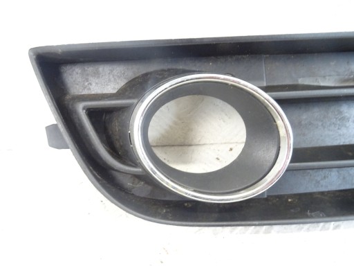 grid of a bumper left front AUDI A1 8X 8X0807681A