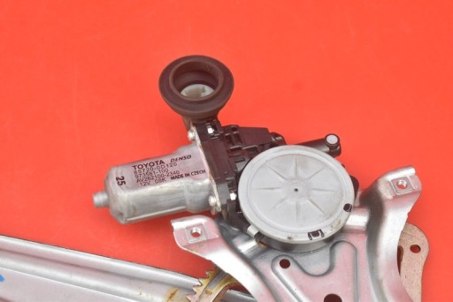 window regulator right rear part EU 85720-0D120 TOYOTA COROLLA E15 sedan 06-13