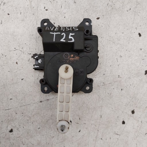 Двигун обігрівача toyota avensis t25 denso ae063700-8930 denso