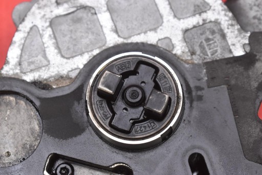 pump VACUM WAKUM 03L145100F VW PASSAT B7 2.0 TDI 140 KM 10-15