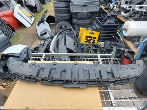 622484604R - НАКЛАДКА ПІД БАМПЕР RENAULT ARKANA RS LINE