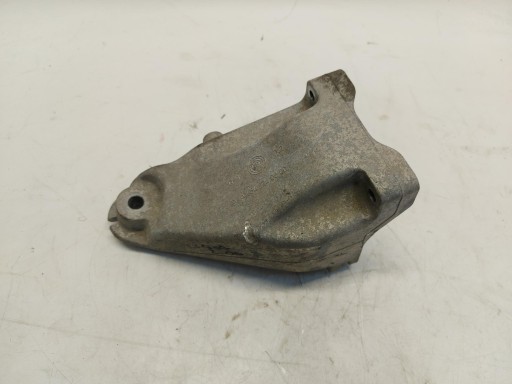 Mercedes W907 2.0 CDI holder holder of the engine right A6542240600