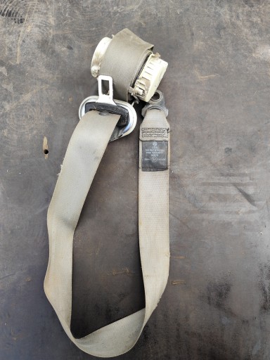 Gurten Sicherheits VW T5 T6 mitte rechts drugi rzad/ 2 rzad 7H0857812