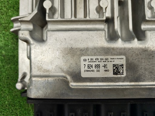 BMW computer control unit of the engine ECU 7824099