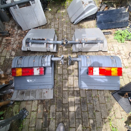 9305200820 - КРИЛО КОЛІСНА АРКА ЛІВА ПРАВА ACTROS MP 2 MP 3