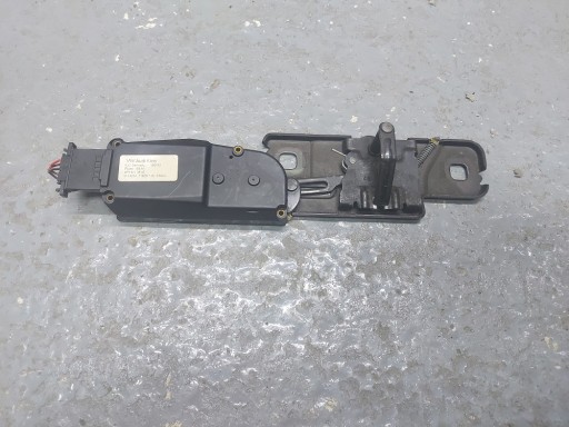 4F9827383E - SKODA SUPERB II ЗАМОК БАГАЖНИКА