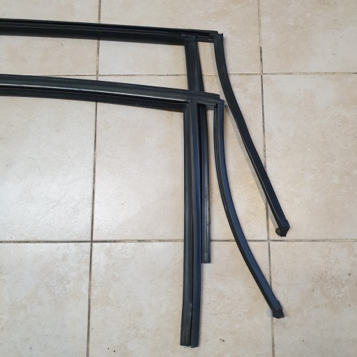 Dichtsatz PROWADNICA Fenster links rechts BMW 1 E87 EU