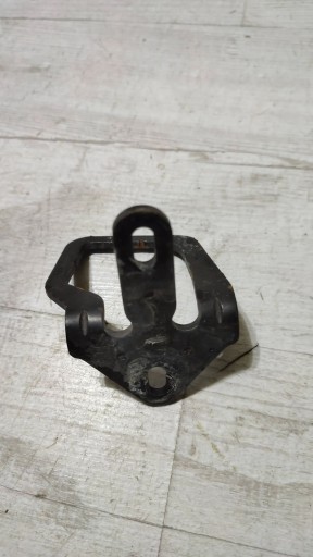 Mercedes-Benz A W176 2017 lock rygiel bonnets